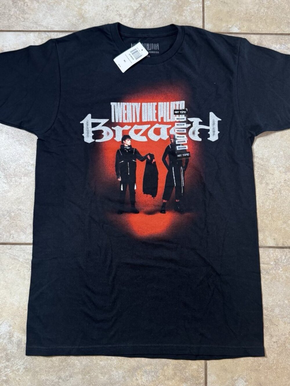 Twenty One Pilots Breach Album Cover T-Shirt Size MEDIUM New With Tags